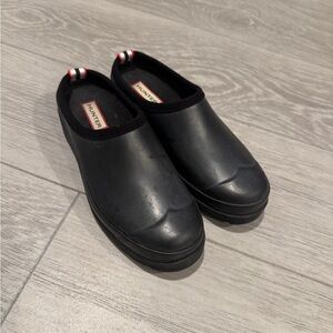 Hunter Women's Black Mules